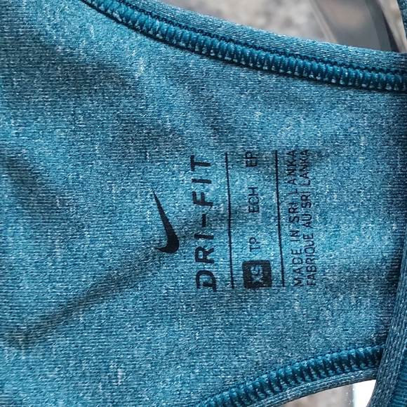 NIKE DRI-FIT Sports bra - Picture 4 of 4